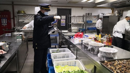 年夜饭市场新趋势 预订回暖与半成品火爆，监管筑牢防疫与食品安全防线